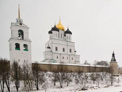 Кто спасет Святую горку. Шедевры Псковской земли могут погибнуть