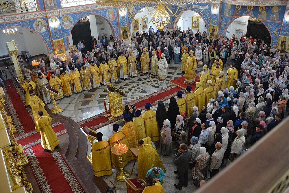 Торжественная литургия в день 25-летия Южно-Сахалинской епархии