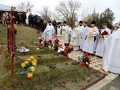В годовщину трагедии в Георгиевском соборе Кизляра прошли траурные мероприятия