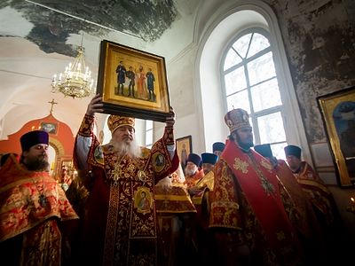 В Елабуге состоялось прославление в лике святых протоиерея Павла Дернова и трех его сыновей
