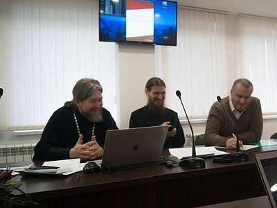 Митрополит Псковский Тихон и студенты ПсковГУ обсудили перспективы совместных проектов