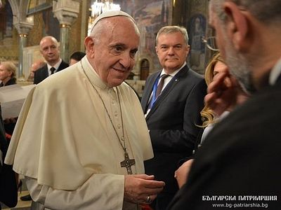 Синод БПЦ: Святые каноны не допускают общей молитвы с папой Римским