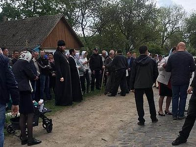 Сторонники ПЦУ продолжают захватывать храмы Ровенской епархии Украинской Православной Церкви