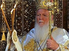 Patriarch Bartholomew continues proclaiming victory in Ukraine even as war erupts within his pet project
