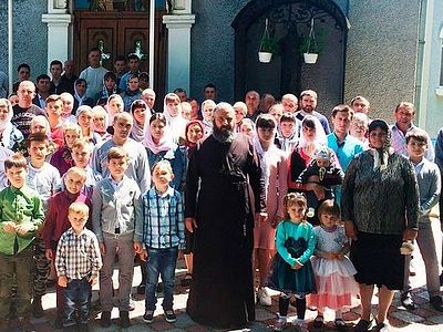 Буковинские чиновники предлагают лишать родительских прав верующих Украинской Православной Церкви