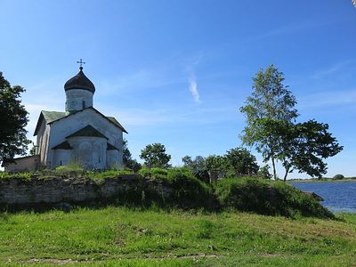 Храм св. Николая в Псковском Устье: где же все-таки начинается Россия?