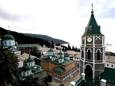 Игумены монастырей Афона просят украинских паломников подтверждать принадлежность к Украинской Православной Церкви