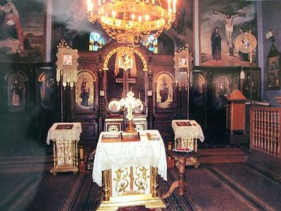 На Буковине вандалы осквернили церковь и украли старинную икону