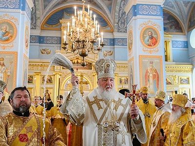 Предстоятель Русской Церкви освятил собор Рождества Пресвятой Богородицы Коневского монастыря