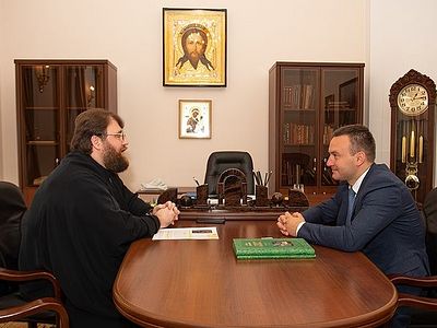 Председатель Финансово-хозяйственного управления встретился с директором ФГУП «Центральные научно-проектные реставрационные мастерские»