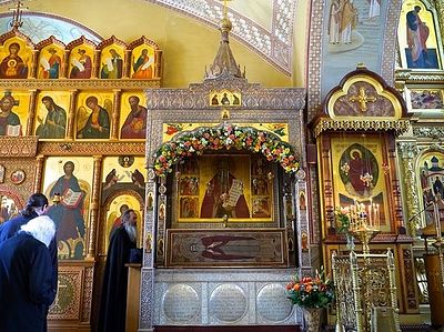 В Оптиной пустыни отпраздновали день обретения мощей преподобных старцев Оптинских