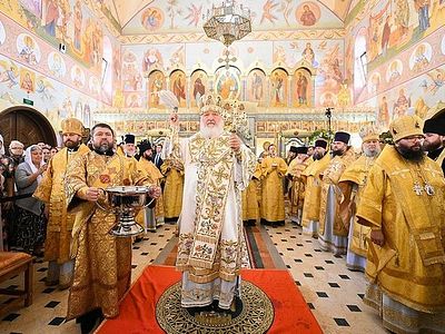 Святейший Патриарх Кирилл совершил освящение храма Казанской иконы Божией Матери в поселке Мещёрский г. Москвы