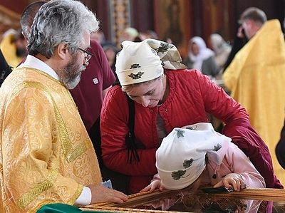 В Москве мощам святых Петра и Февронии поклонились более 75 тысяч человек
