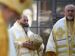 Greek bishop served with Ukrainian schismatics “in academic capacity,” not representing Greek Church, diocese clarifies