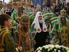 Sarov cathedral, blown up 1951 in closed soviet nuclear city, rebuilt, re-consecrated during feast of St. Seraphim (+ VIDEO)