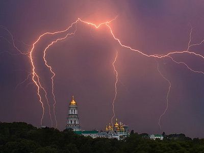 Вторжение Константинопольского патриархата на каноническую территорию Русской Православной Церкви
