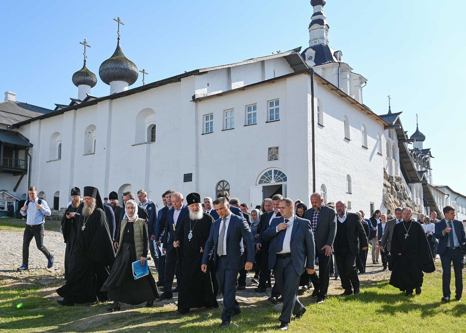 Монастырь патриарха. Патриарх Кирилл скит Соловецкого монастыря. Патриарх Кирилл Соловецкий монастырь. Патриарх Кирилл на Соловках. Кирилл на Соловках 2019.