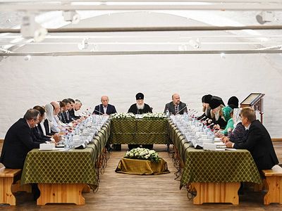 Святейший Патриарх Кирилл провел рабочее совещание по вопросам развития Соловецкого архипелага