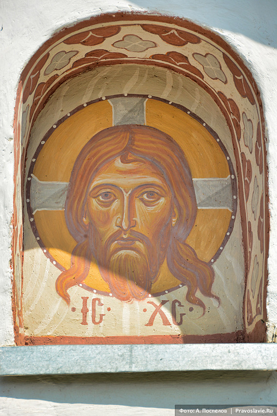 Ο Κύριος Ιησούς Χριστός. Η εξωτερική τοιχογραφία της εκκλησίας των Αγίων Ιωακείμ και Άννας