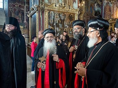 Свято-Троицкую Сергиеву Лавру посетила делегация Маланкарской Ортодоксальной Церкви