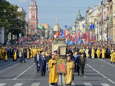 В Санкт-Петербурге прошли торжества по случаю праздника перенесения мощей благоверного князя Александра Невского