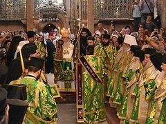 Ukrainian, Serbian, Romanian, Russian, Greek, Cypriot, Jerusalem clerics concelebrate feast of Cross at Holy Sepulcher (+ VIDEO)