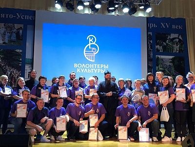 49 регионов, благоустроенные улицы и монастыри, тысячи добрых сердец