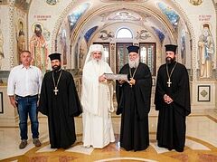 Ο Πατριάρχης Ρουμανίας προσκύνησε τον Άγιο Σπυρίδωνα