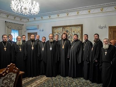 Управляющий делами Украинской Православной Церкви встретился с настоятелями захваченных раскольниками храмов Ровенщины