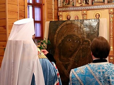 В Казанский Чимеевский монастырь Курганской епархии возвращена обновленная икона Божией Матери