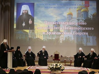 В Серафимо-Дивеевском монастыре проходит конференция «Богослужение и молитва как средоточие жизни монашеского братства»