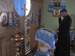 Άθεοι μας πήραν το ναό, λένε οι κάτοικοι του χωριού Ποστόινογιε στην Ουκρανία
