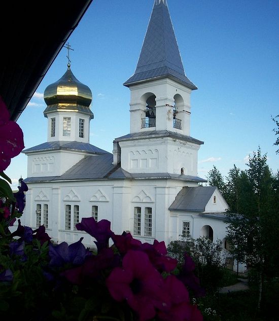 Верхнечусовские городки храм всех святых. Верхнечусовские городки.