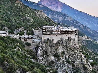 На Афоне ввели чрезвычайное положение