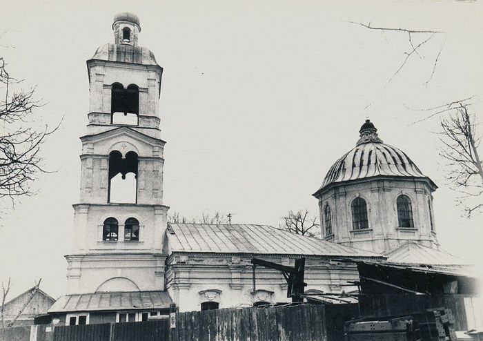 В Царицынском парке находится храм иконы Божией Матери "Живоносный Источник" (Ца