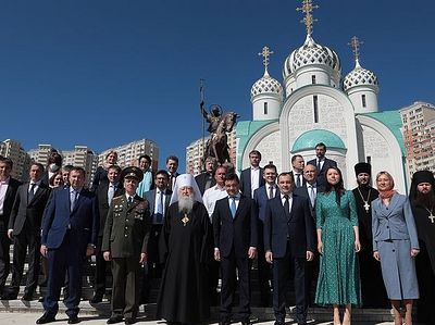 В подмосковном Красногорске освящен памятник вмч. Георгию Победоносцу