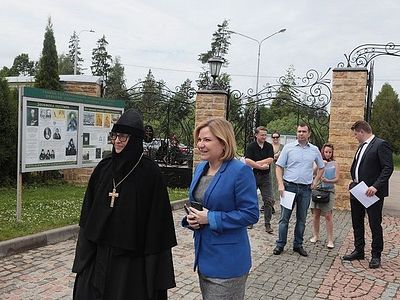 Министр культуры РФ Ольга Любимова посетила с рабочим визитом Зосимову пустынь