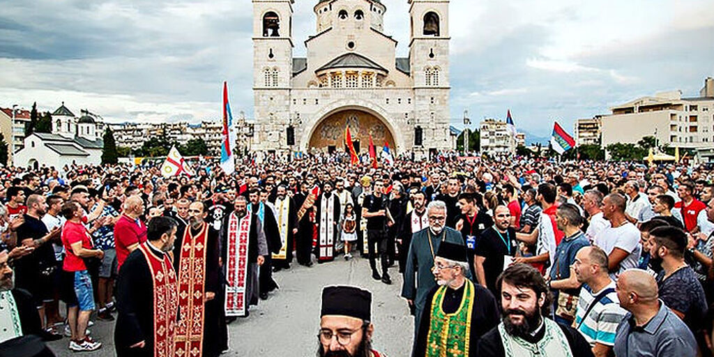 Март в сербии