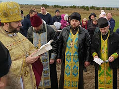 Ukrainian Orthodox communities remain strong despite church seizures