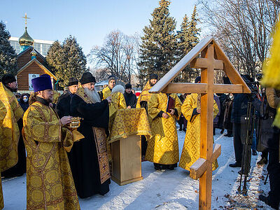 В Ульяновске освятили место под строительство храма Александра Невского и открыли памятник святому князю в день его памяти