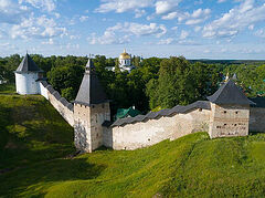 The Pskov-Caves Monastery and its 10,000 Monk Necropolis