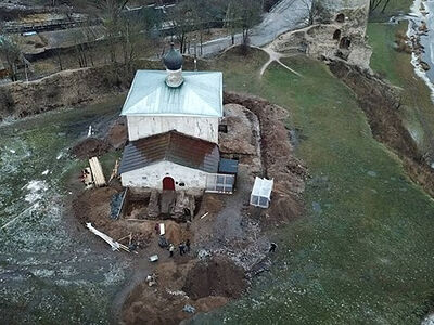 Продолжаются архитектурно-археологические исследования церкви Косьмы и Дамиана с Гремячей горы