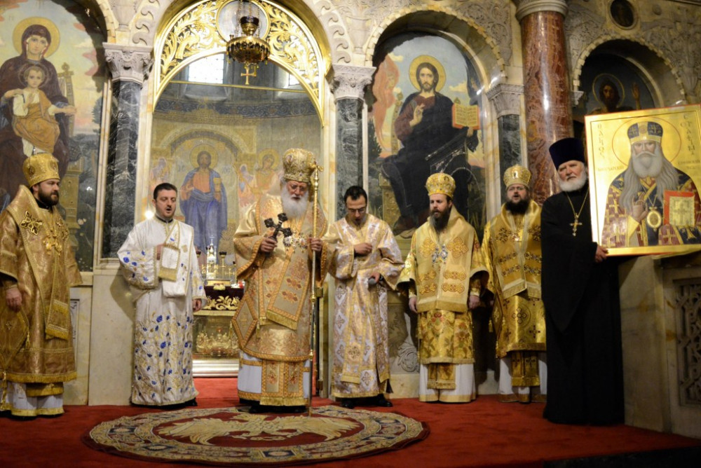 Μέγας Ὄρθρος στον Πατριαρχικό Καθεδρικό ναό του Αγίου Αλεξάνδρου Νιέφσκι στη Σόφια, κατά τον οποίο πραγματοποιήθηκε η Τελετή Αγιοκατάταξης του Αγίου Σεραφείμ (Σόμπολεφ) και η Θεία Λειτουργία. 26 Φεβρουαρίου 2016.