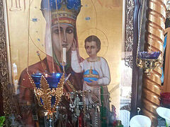 Icon of Theotokos streaming myrrh in Ukrainian village monastery (+VIDEO)