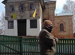 В Черниговской области радикалы захватили храм Украинской Православной Церкви
