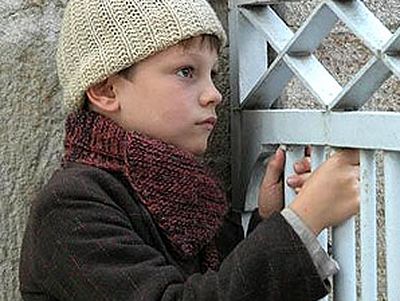 Адаптация сирот: кто во что горазд