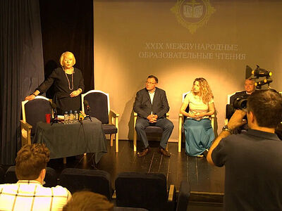 В театре «Глас» прошла встреча с участниками форума «Александрова гора»