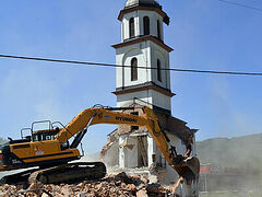 Bosnian Muslim's 20-year legal battle ends with destruction of Orthodox church