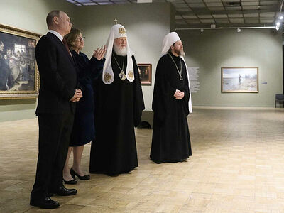 «Остались только неофициальные»: митрополит Тихон рассказал Путину о последних дураках в России