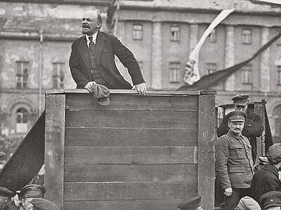 Кто предал Россию: «темные силы» при дворе или большевики?